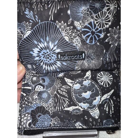 Sakroots Coin/ID/CRedit Card Holder Blue Nautical Sz5.5X3.5X1.5 Wallet - Picture 3 of 4